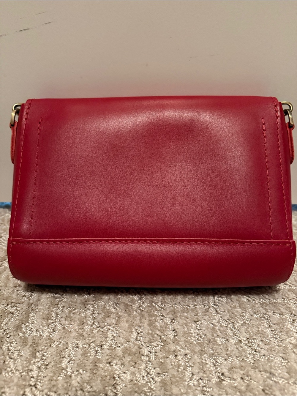 Red Medium Metro Purse - Picture 2 of 5